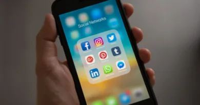 Difference Between Social Media and SNS